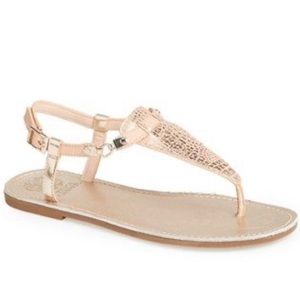 Vince Camuto Leather T-strap Thong Itelli Sandals Size 6.5